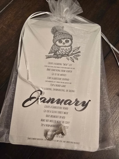 Bucket List Calendar (undated) - Simple Black & White (Magnetic Hanger Hook Included)